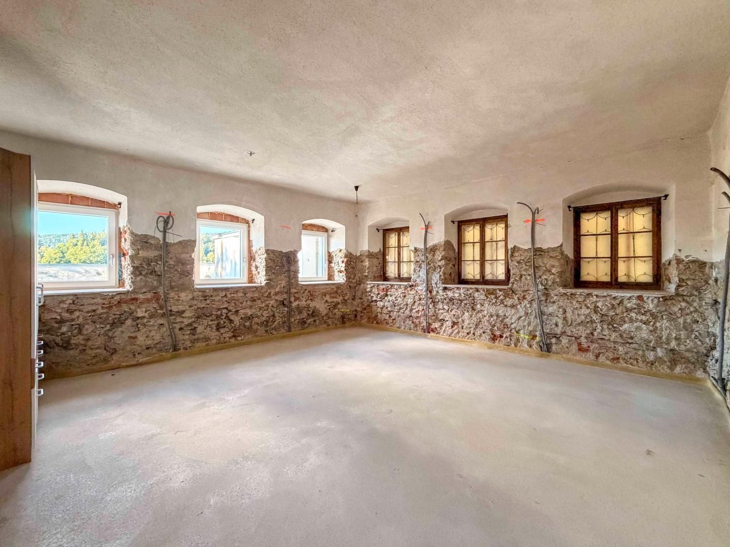 Land & Gut: Leben im Einklang. Mühlviertler Granitstein-Hof.