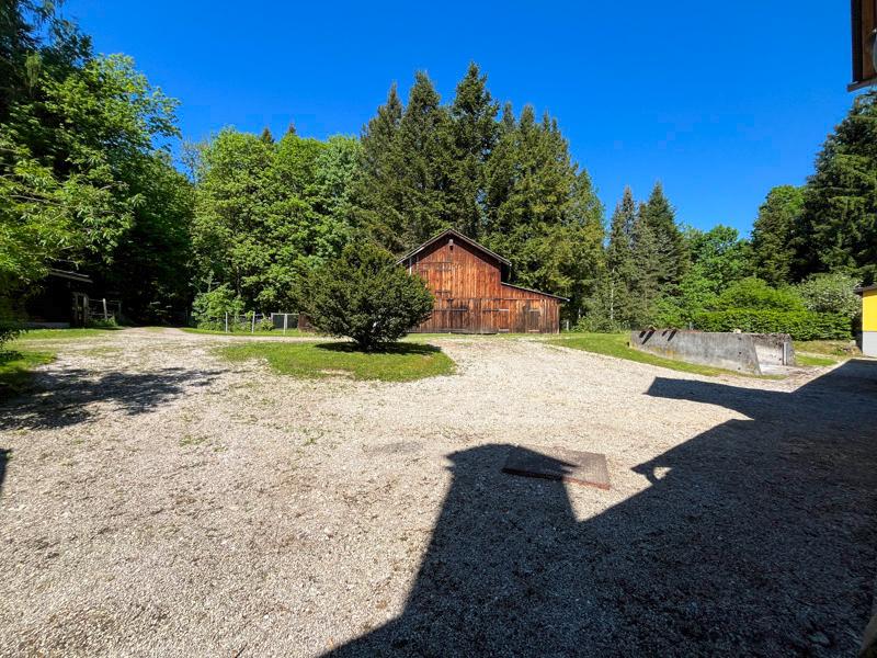 Land & Gut: Arrondiertes Gut in städtischer Alleinlage in Gmunden