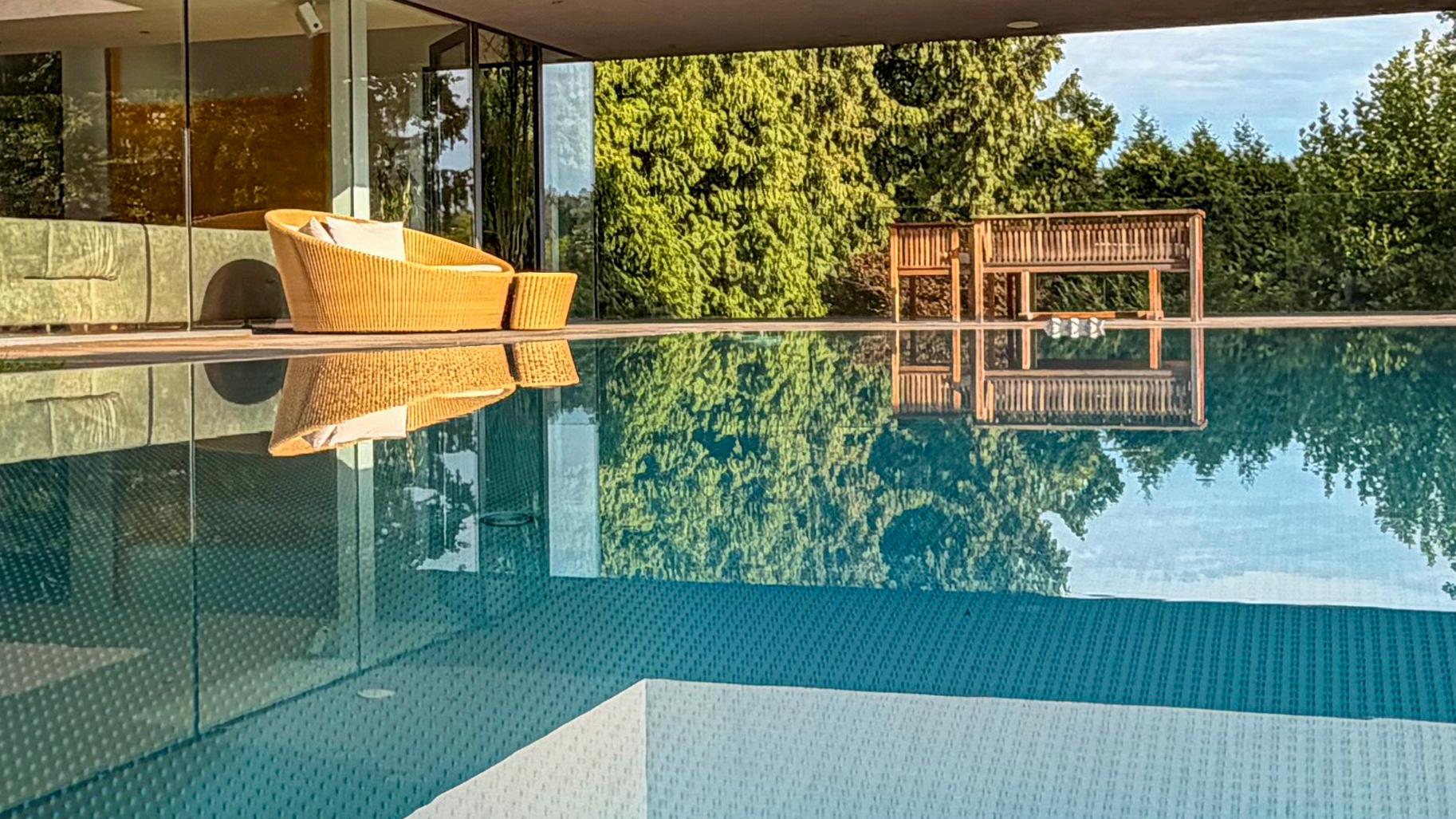 Privatsphäre, Lifestyle & Panoramablick. Exklusive Villa für besondere Momente.