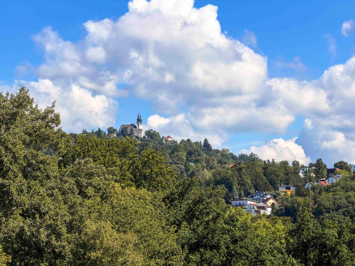 Donau & Pöstlingberg im Blick - Leben. Wohnen. Arbeiten.